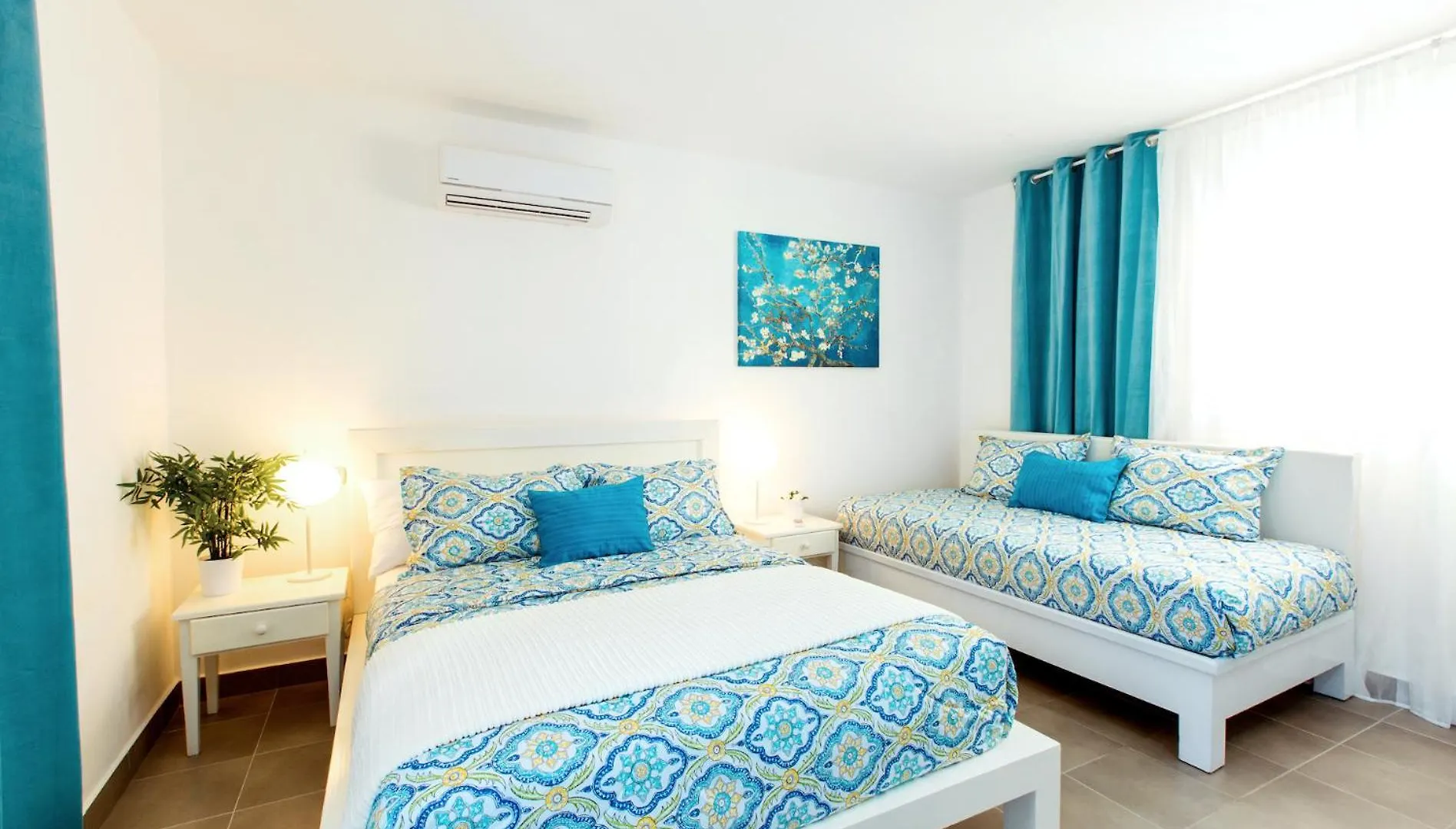 Tropicana Suites Deluxe Beach Club And Pool - Playa Los Corales Punta Cana Hotel