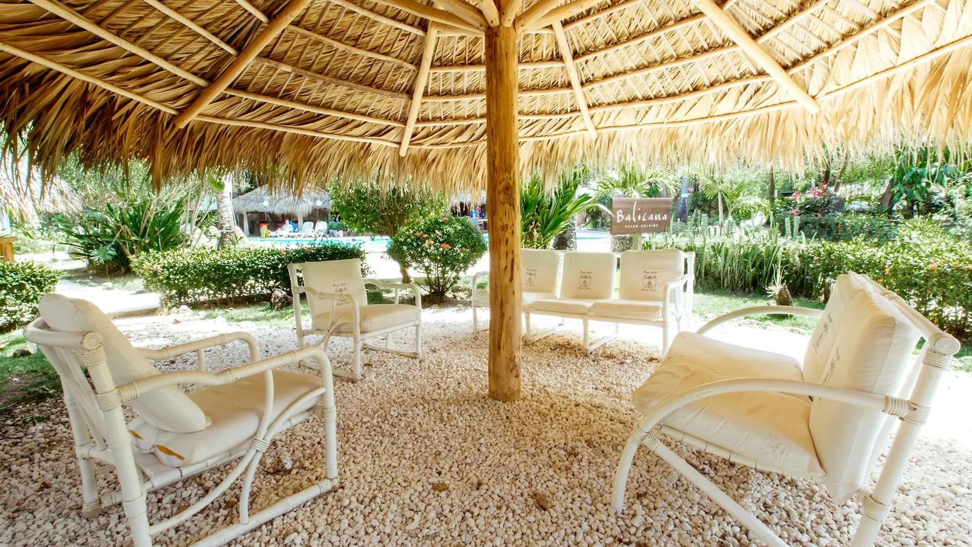 Tropicana Suites Deluxe Beach Club And Pool - Playa Los Corales Punta Cana 5*,  Dominikánská republika